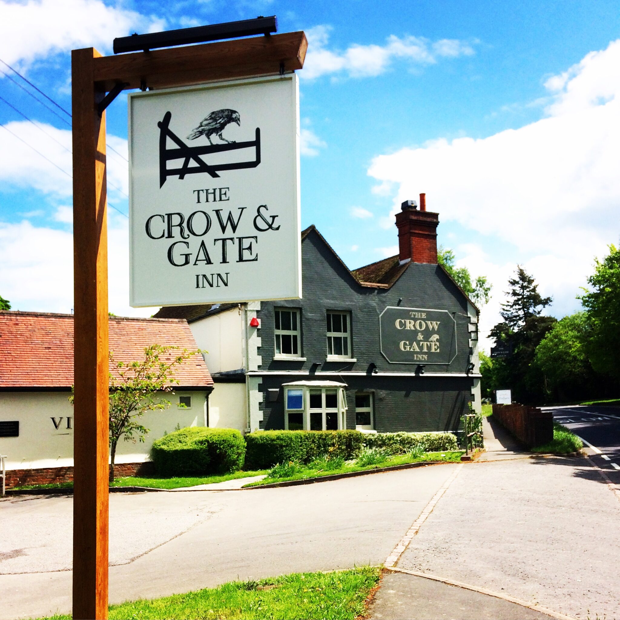 The Crow & Gate Pub, Crowborough, East Sussex jugglingonrollerskates